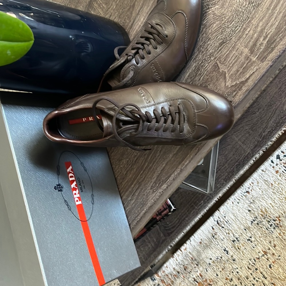 Prada brown leather le sneakers